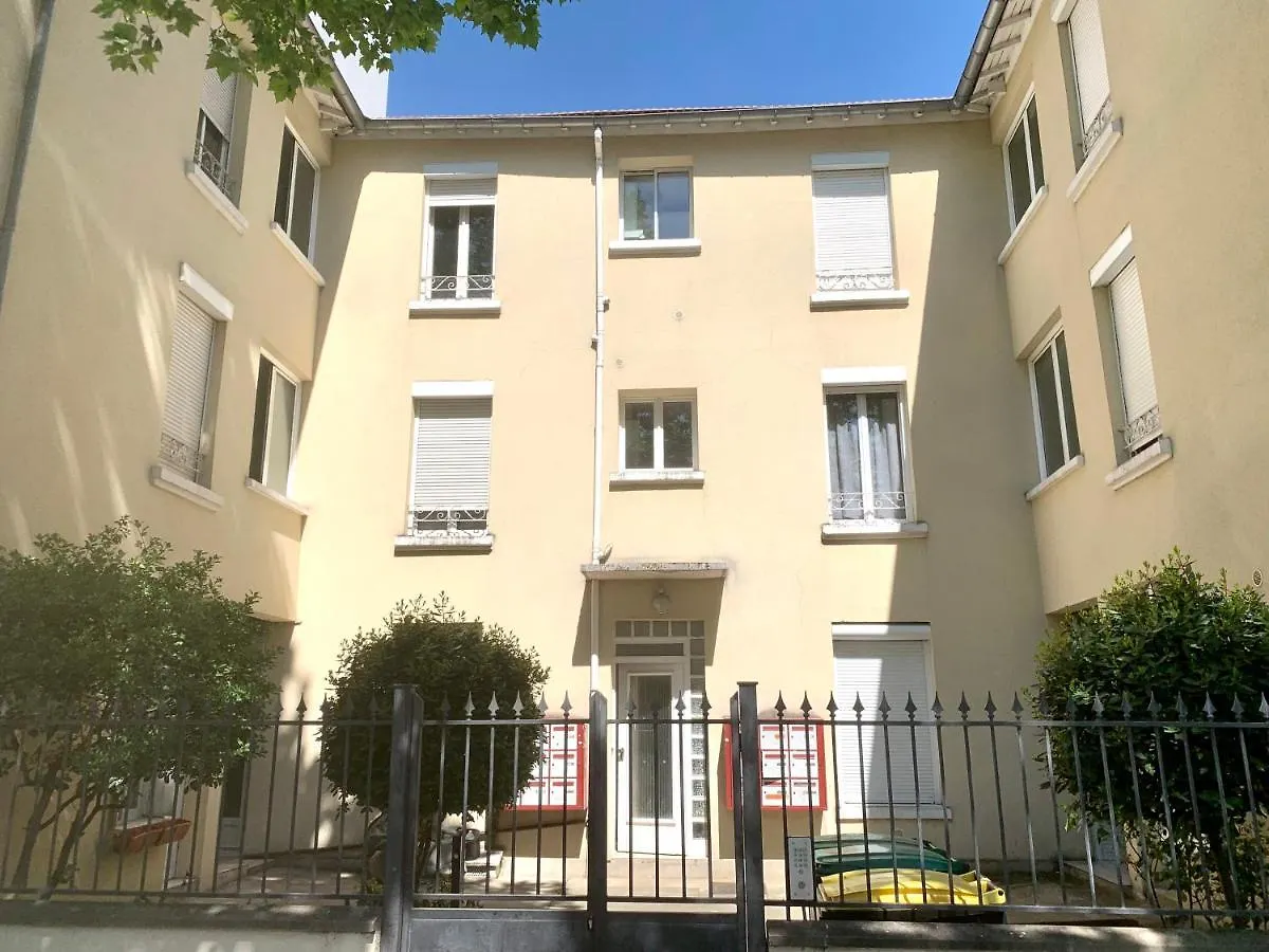 Magnifique Appartement T2 Aux Portes De Paris Cachan Francie