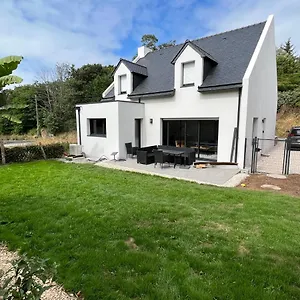 https://maison-spacieuse-centre-sarzeau.inbrittany.com